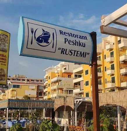 Nina's Touri'ristik V Appartamento Kavaje